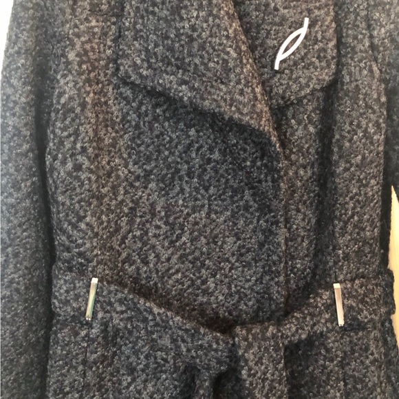 Ivanka Trump Coat - Picture 3 of 5